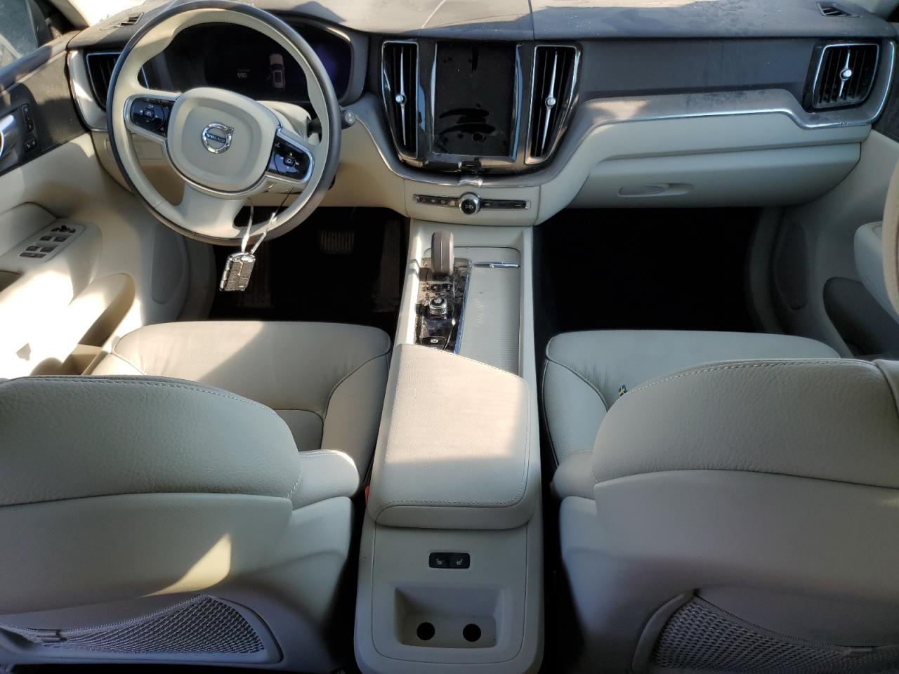 2024 Volvo Xc60 Core VIN: LYVL12RKXRB833556 Lot: 68679435