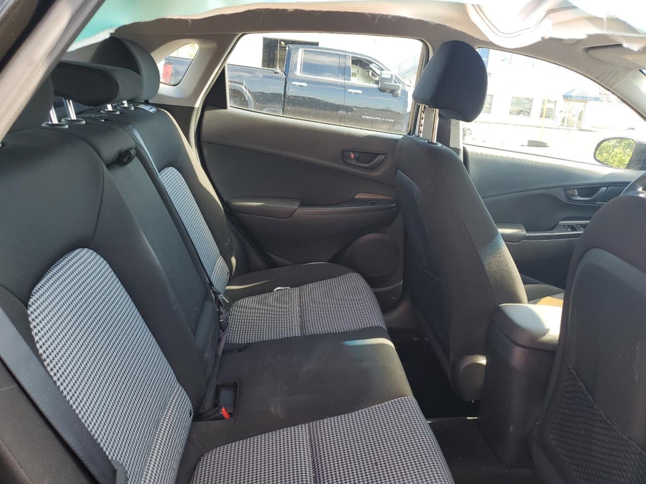 2021 Hyundai Kona Se VIN: KM8K12AA2MU743164 Lot: 70269175