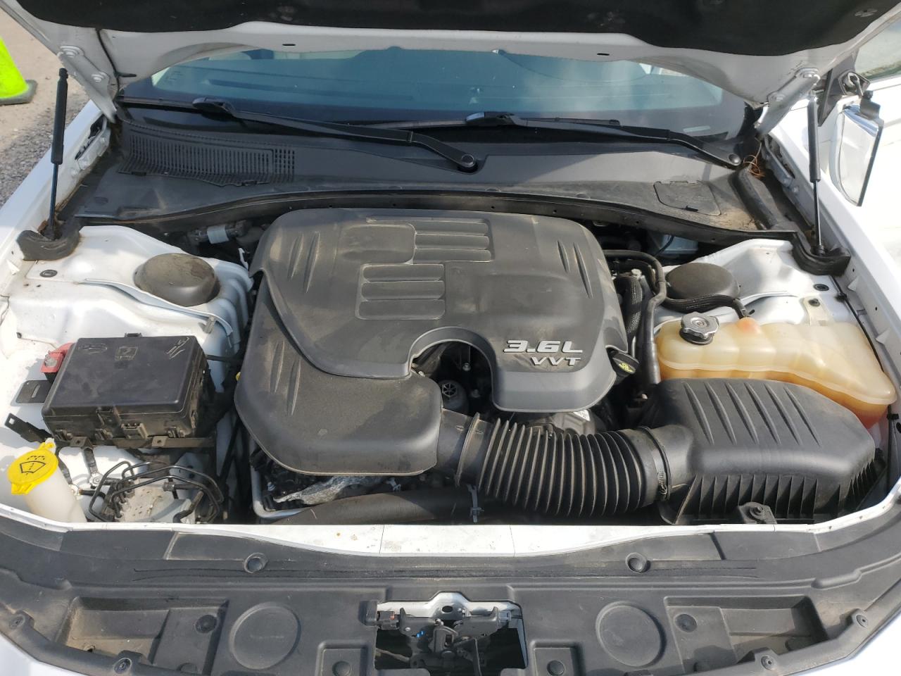 2018 Chrysler 300 Limited VIN: 2C3CCAEG3JH227670 Lot: 67823075