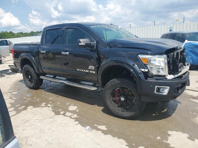  NISSAN TITAN 2018 Czarny