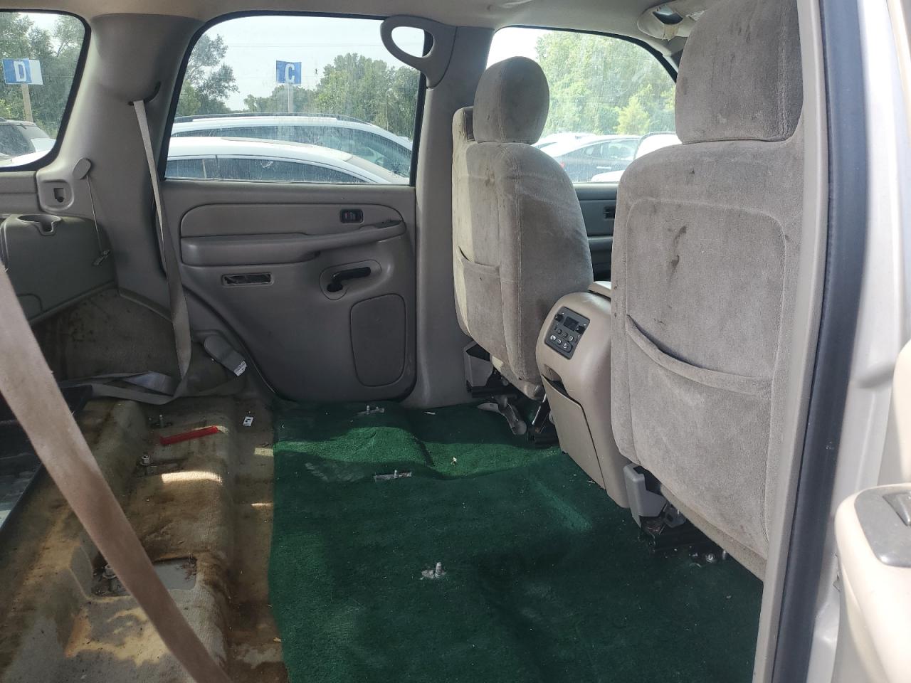 2004 Chevrolet Tahoe C1500 VIN: 1GNEC13V54R322166 Lot: 90008565