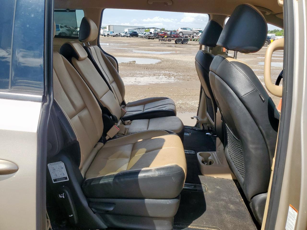 2017 Kia Sedona Ex VIN: KNDMC5C17H6260866 Lot: 68377495