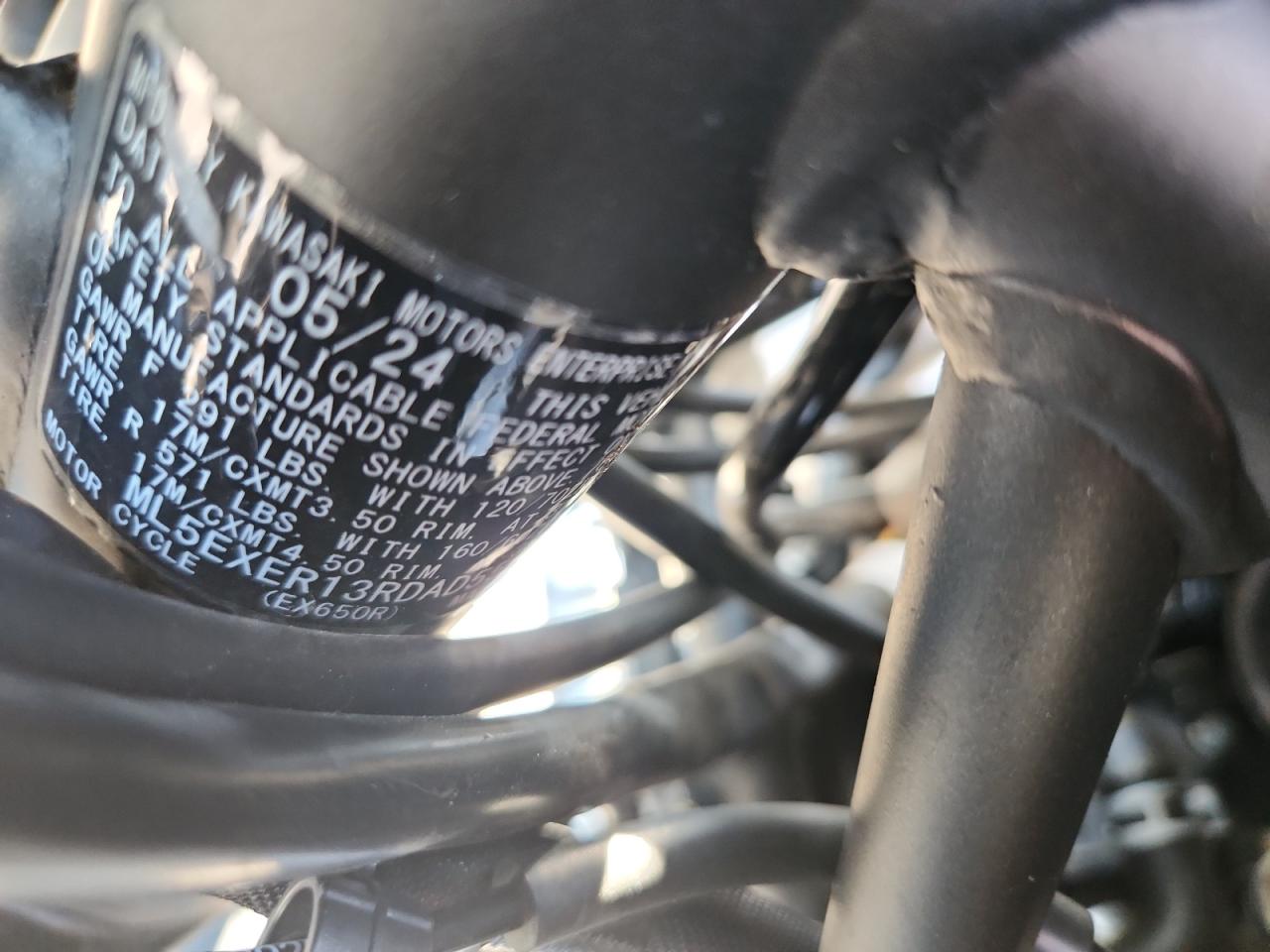 2024 Kawasaki Ex650 R VIN: ML5EXER13RDAD5527 Lot: 69427525