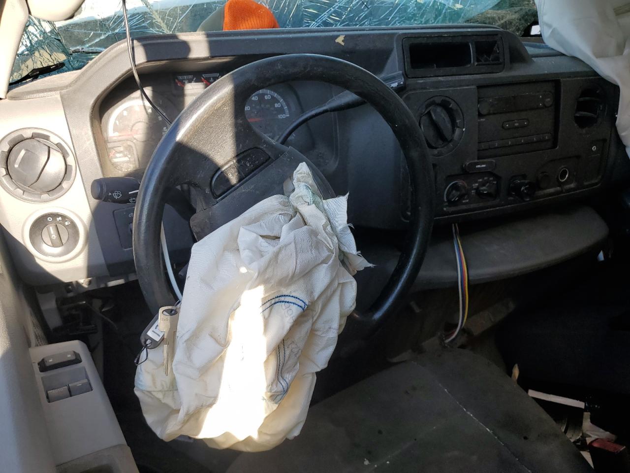 2017 Ford Econoline E350 Super Duty Cutaway Van VIN: 1FDWE3F67HDC75633 Lot: 90120515