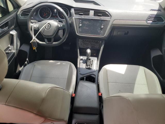  VOLKSWAGEN TIGUAN 2018 Серебристый