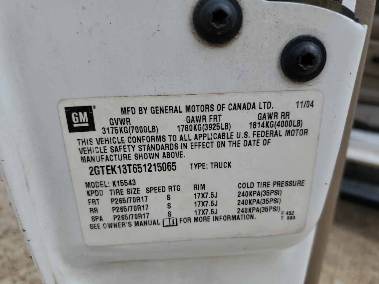 2005 GMC New Sierra K1500 VIN: 2GTEK13T651215065 Lot: 69882025