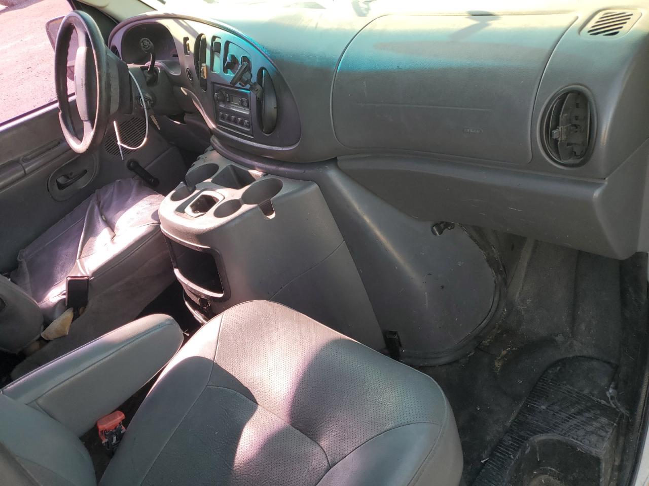 2005 Ford Econoline E150 Van VIN: 1FTRE14W85HA52854 Lot: 67814595