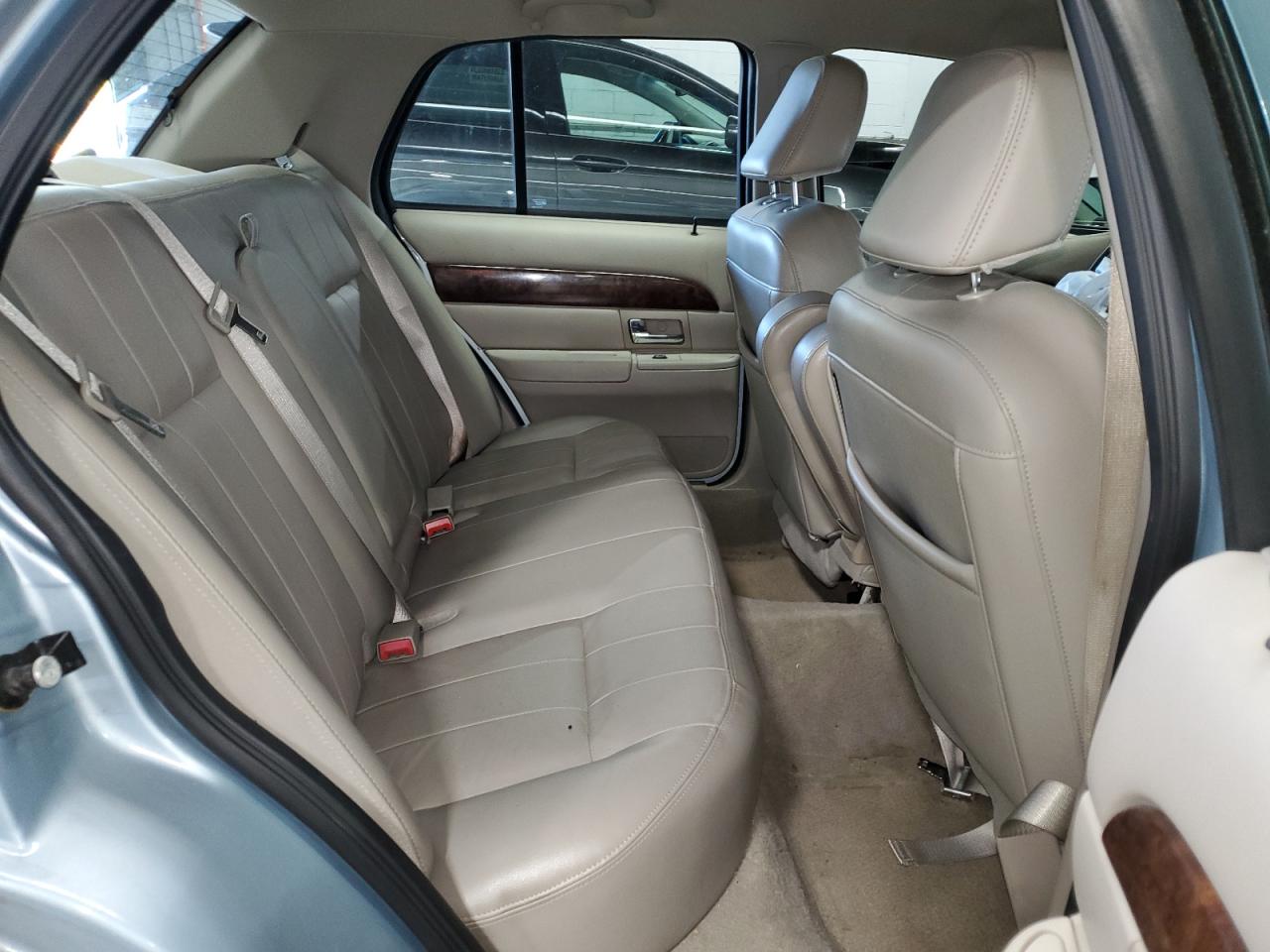 2008 Mercury Grand Marquis Gs VIN: 2MEFM74V78X608980 Lot: 70548235