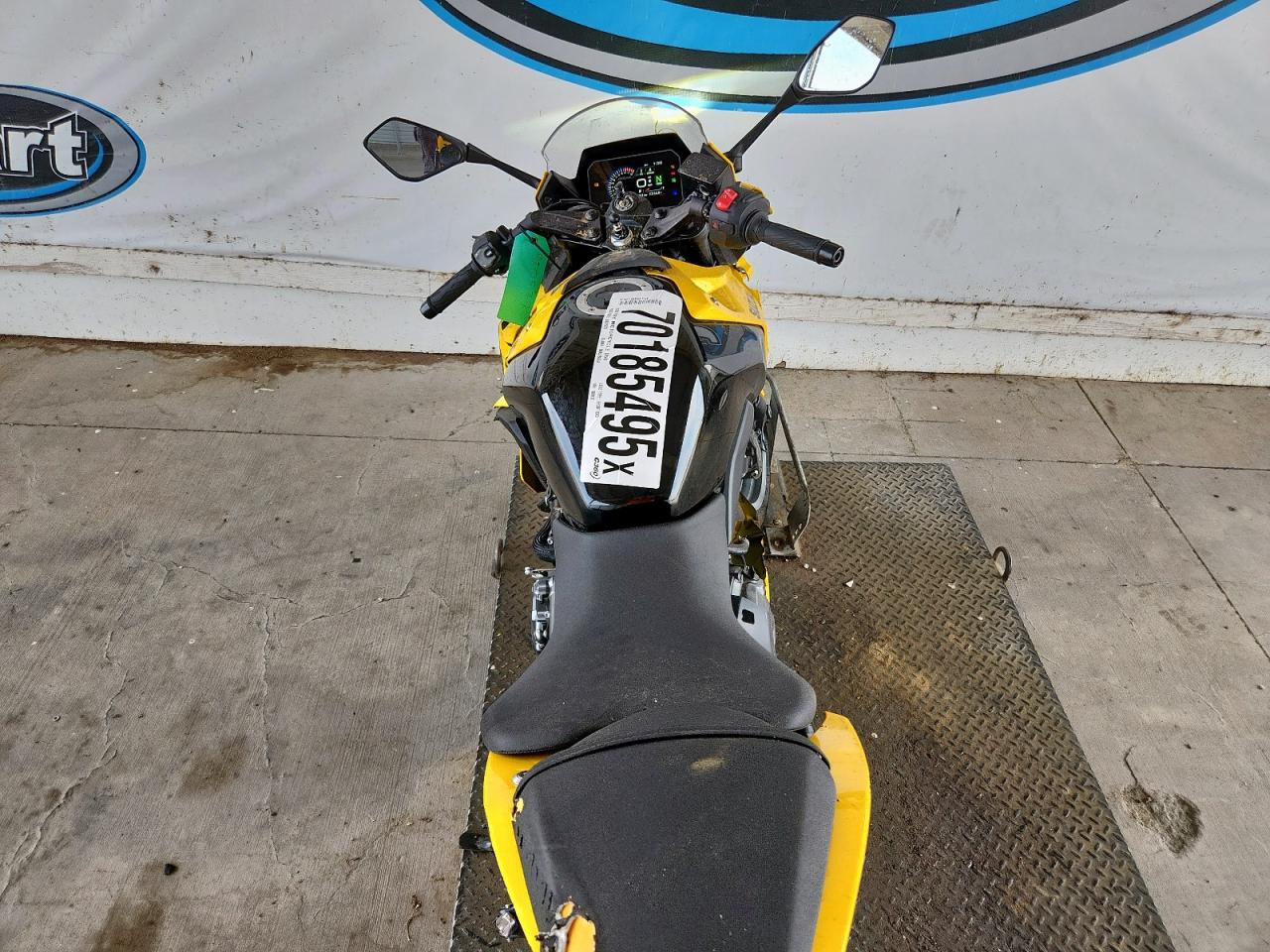 2024 Suzuki Gsx800 F VIN: JS1EM13B8R7102092 Lot: 70185495