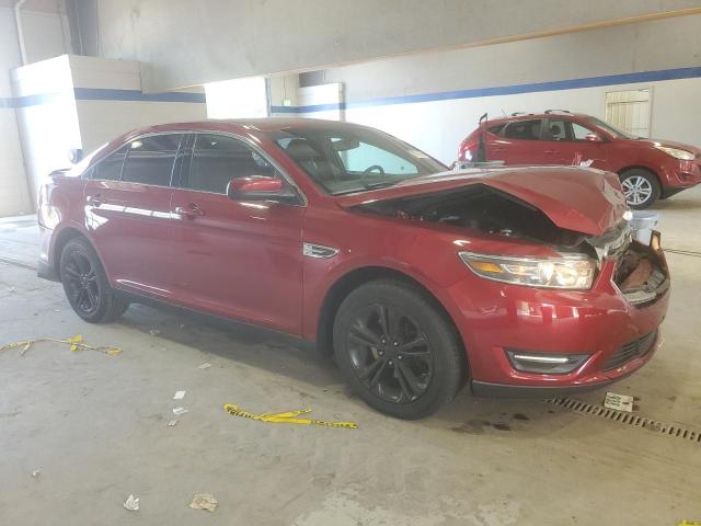  FORD TAURUS 2018 Красный