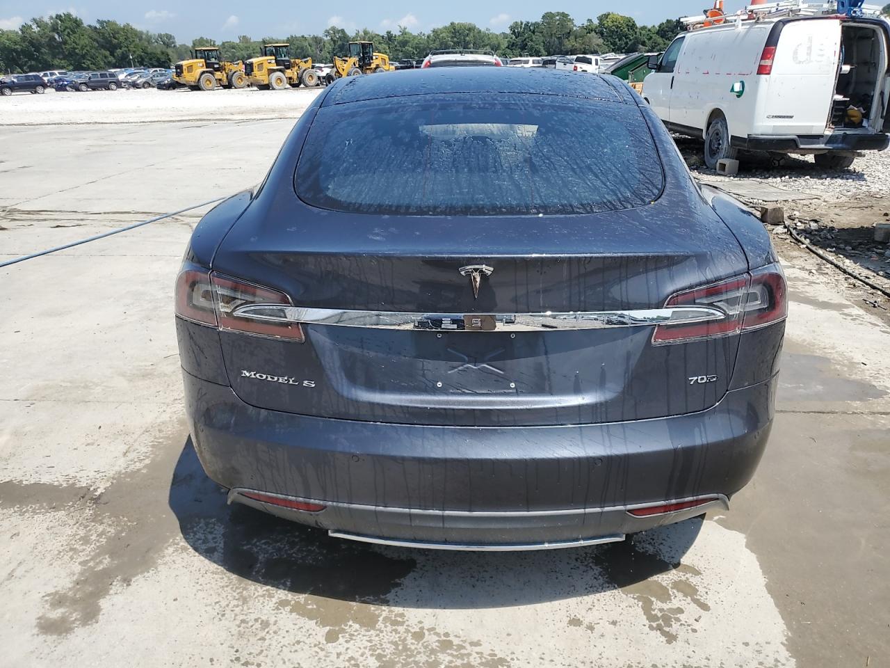 2015 Tesla Model S 70D VIN: 5YJSA1S28FF088512 Lot: 68995655