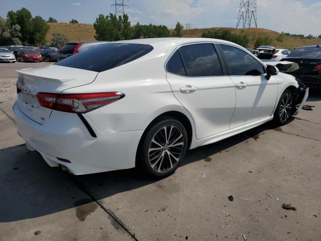  TOYOTA CAMRY 2018 Белы