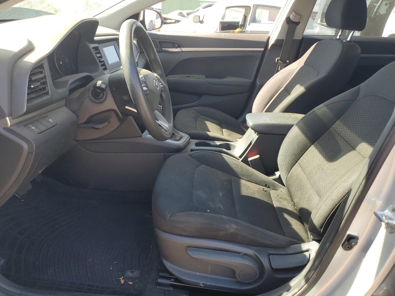 2019 Hyundai Elantra Se VIN: 5NPD74LF3KH464409 Lot: 70395805