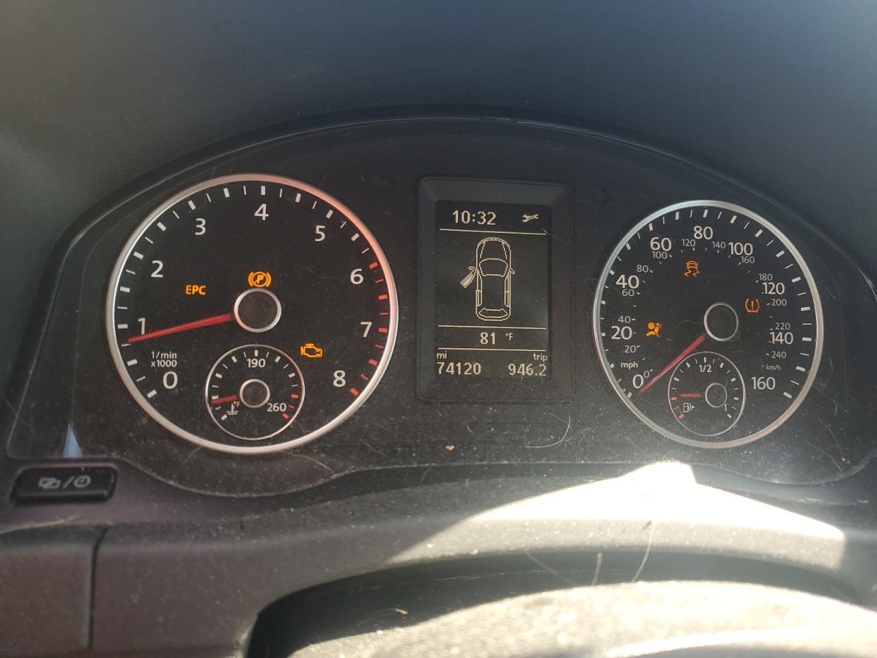 2016 Volkswagen Tiguan S VIN: WVGAV7AX2GW552886 Lot: 70595895