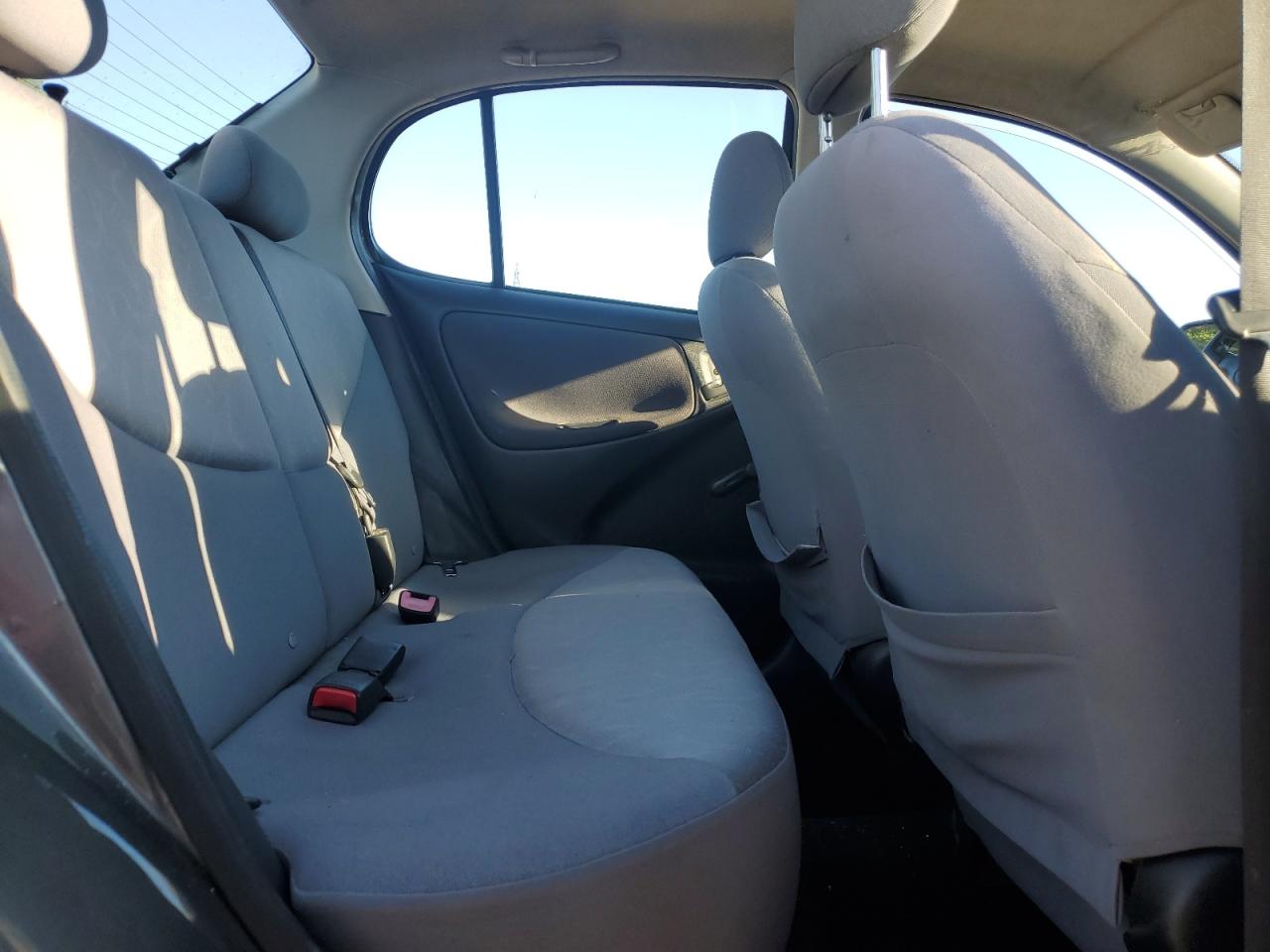 2005 Toyota Echo VIN: JTDBT123550385804 Lot: 69915975