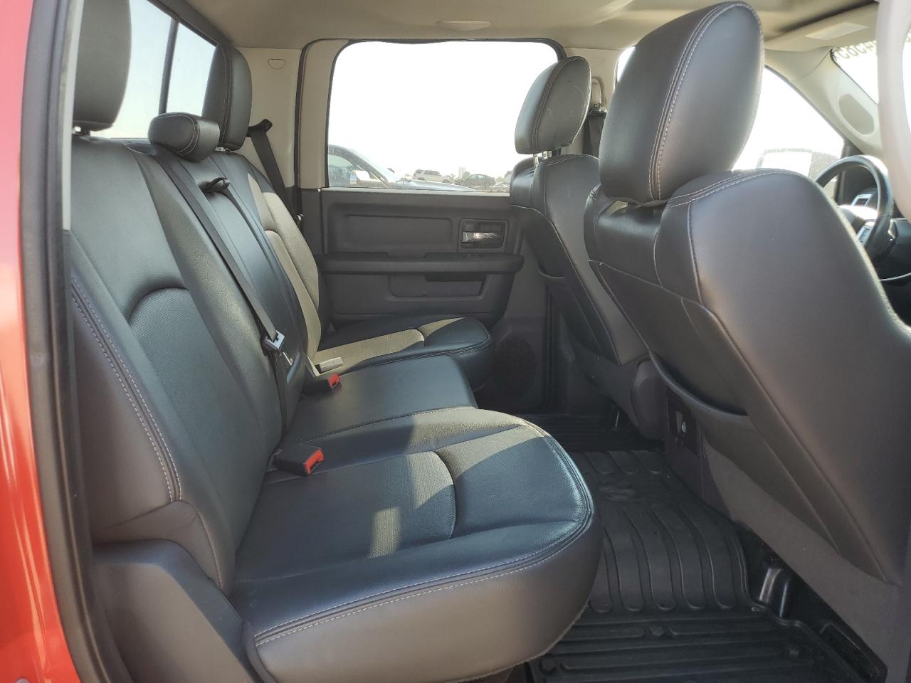 2011 Dodge Ram 1500 VIN: 1D7RV1CT2BS698693 Lot: 69804585