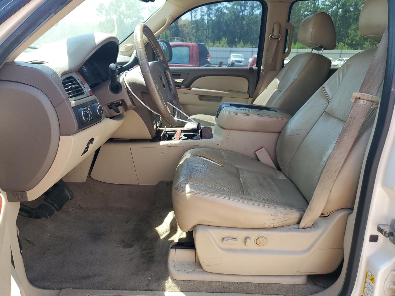 2011 Chevrolet Avalanche Ltz VIN: 3GNTKGE37BG327584 Lot: 70389925