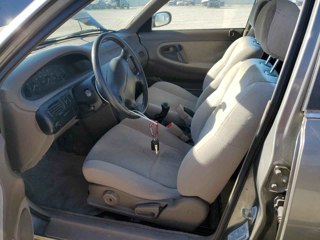 1996 Mazda 626 Dx VIN: 1YVGE22C5T5561184 Lot: 69982915