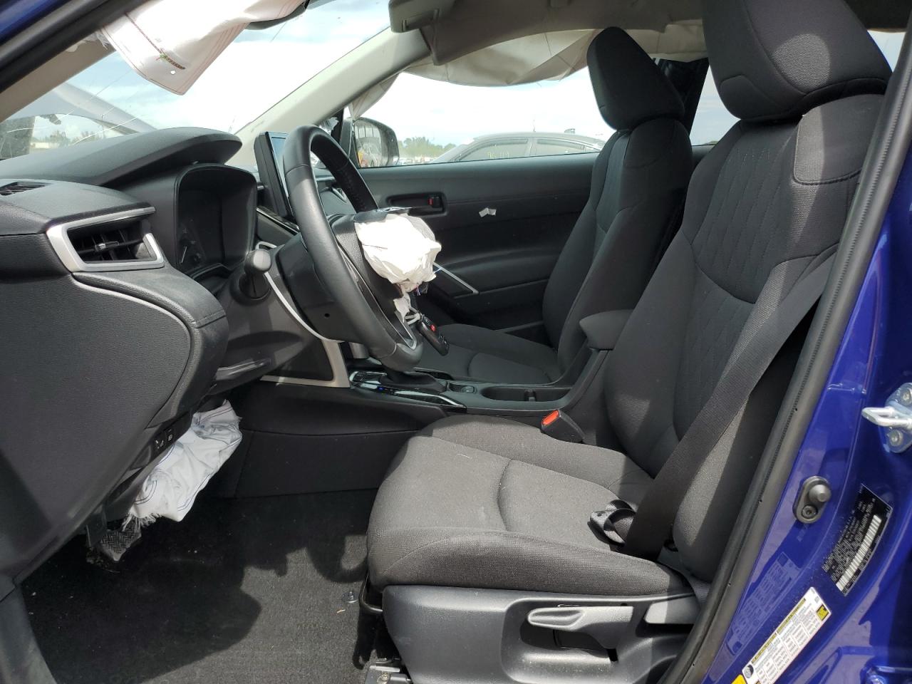2025 Toyota Corolla Cross Le VIN: 7MUCAAAG9SV124270 Lot: 68260085