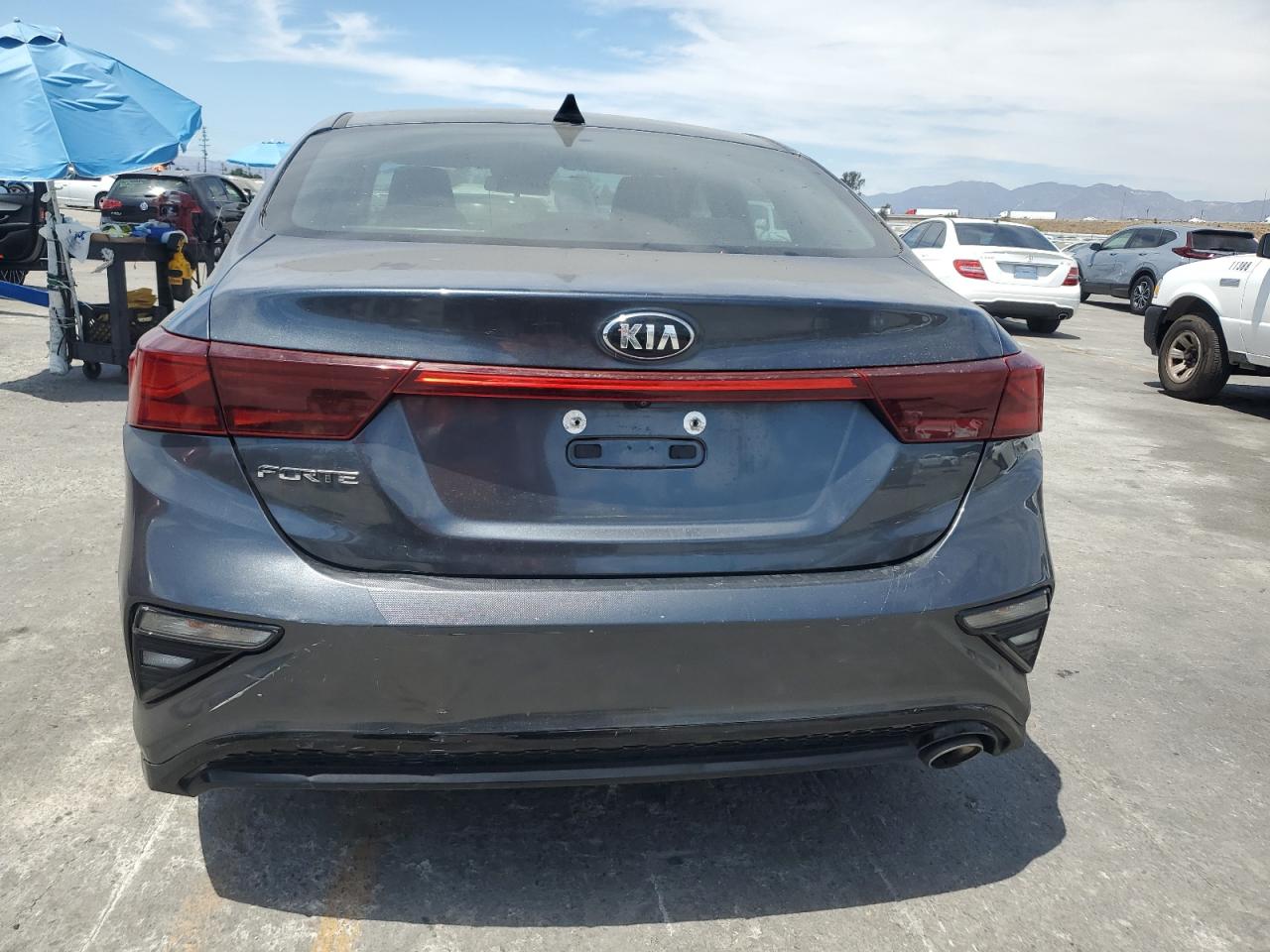 2019 Kia Forte Fe VIN: 3KPF24AD8KE075830 Lot: 70127625