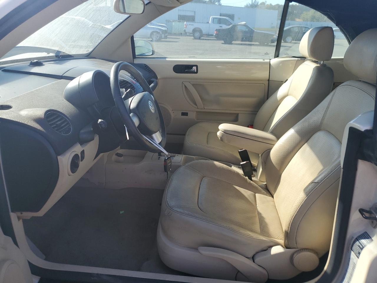 2006 Volkswagen New Beetle Convertible Option Package 2 VIN: 3VWSG31Y36M314156 Lot: 69706195