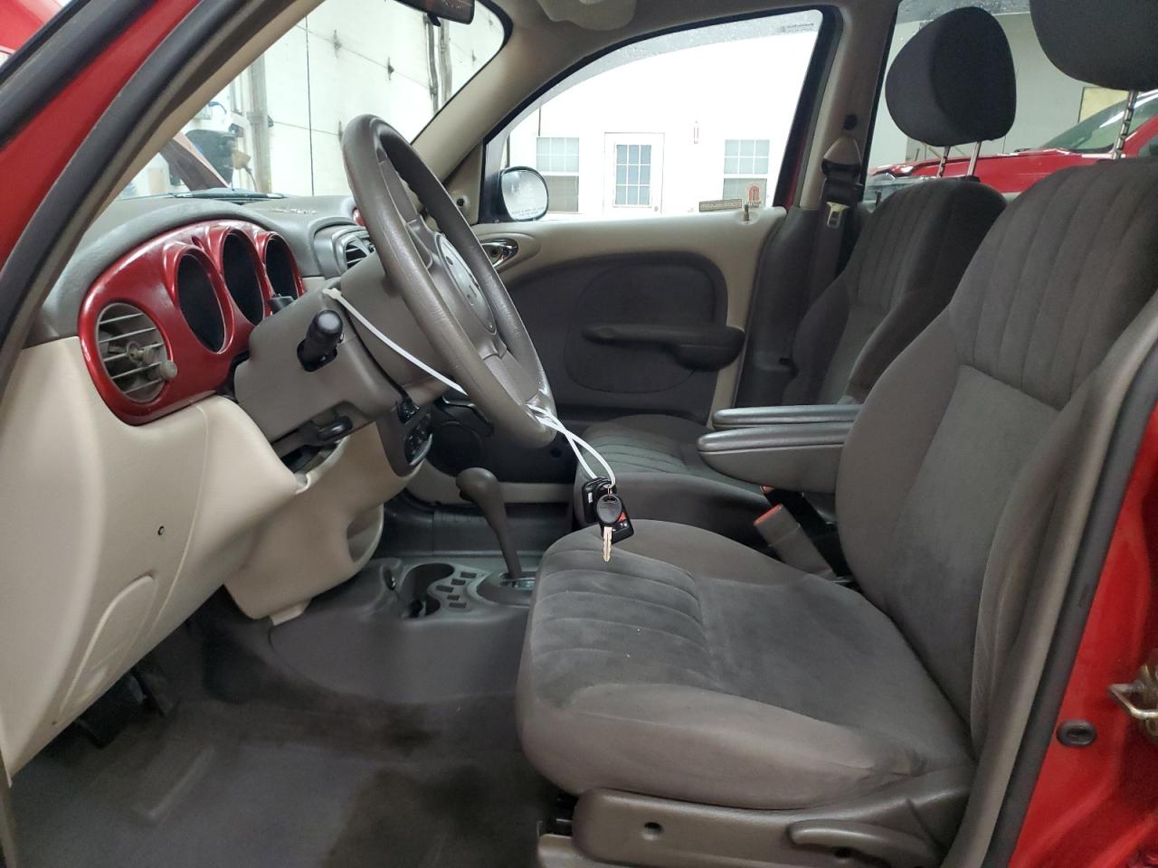 2002 Chrysler Pt Cruiser Classic VIN: 3C4FY48B12T336018 Lot: 70681185