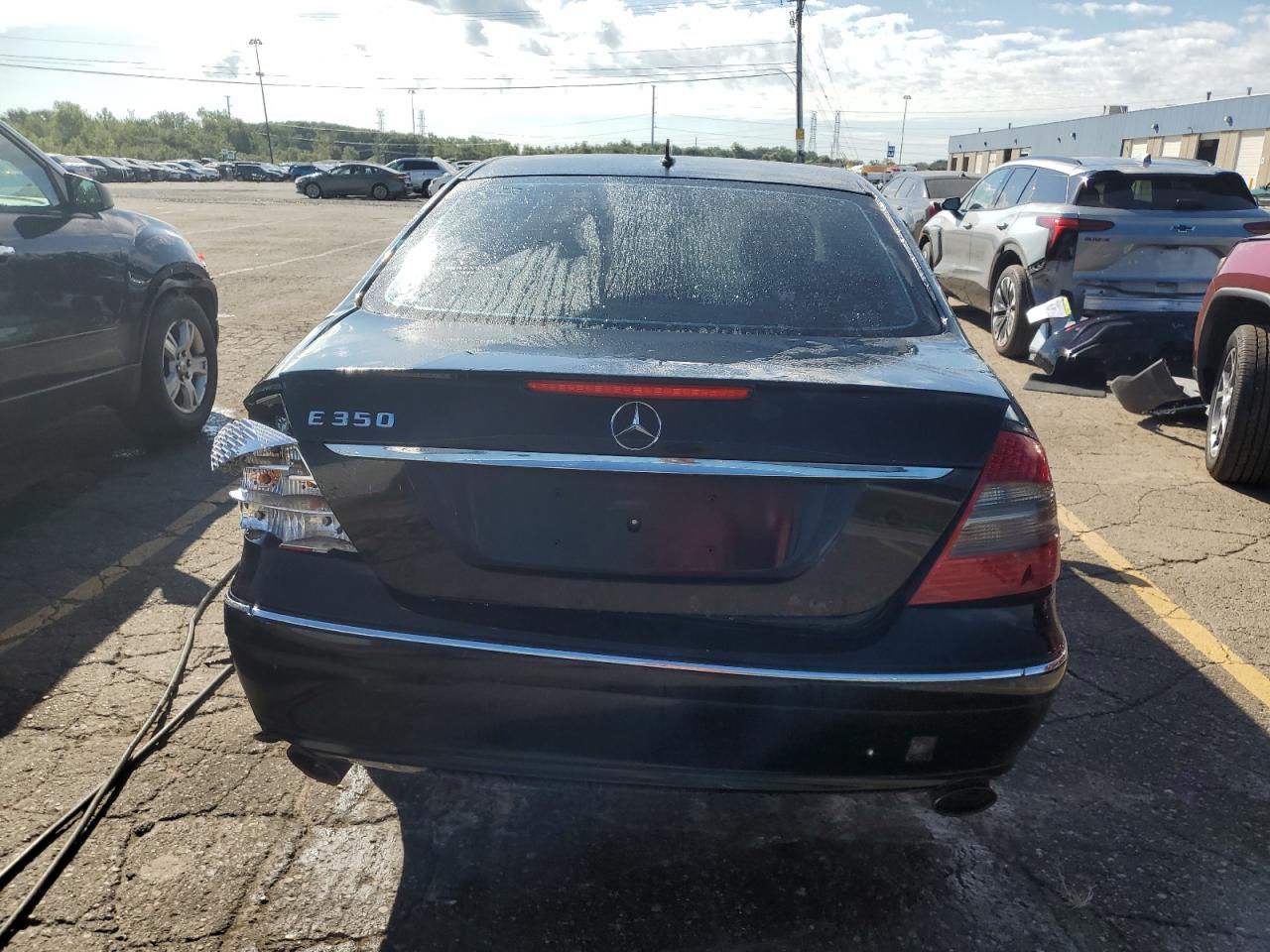 2008 Mercedes-Benz E 350 VIN: WDBUF56X18B322145 Lot: 70132685