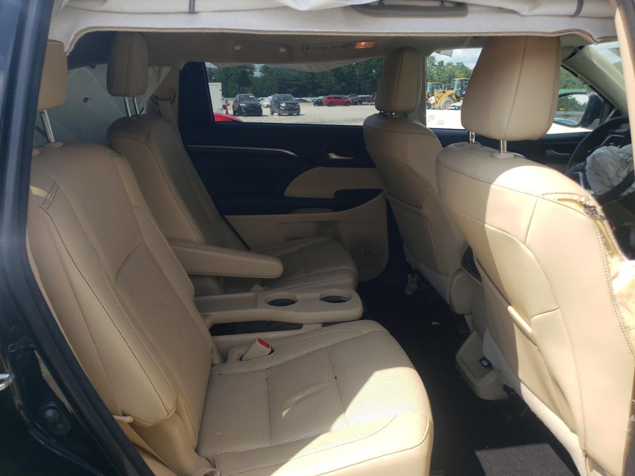 2015 Toyota Highlander Limited VIN: 5TDYKRFH6FS077945 Lot: 67921355