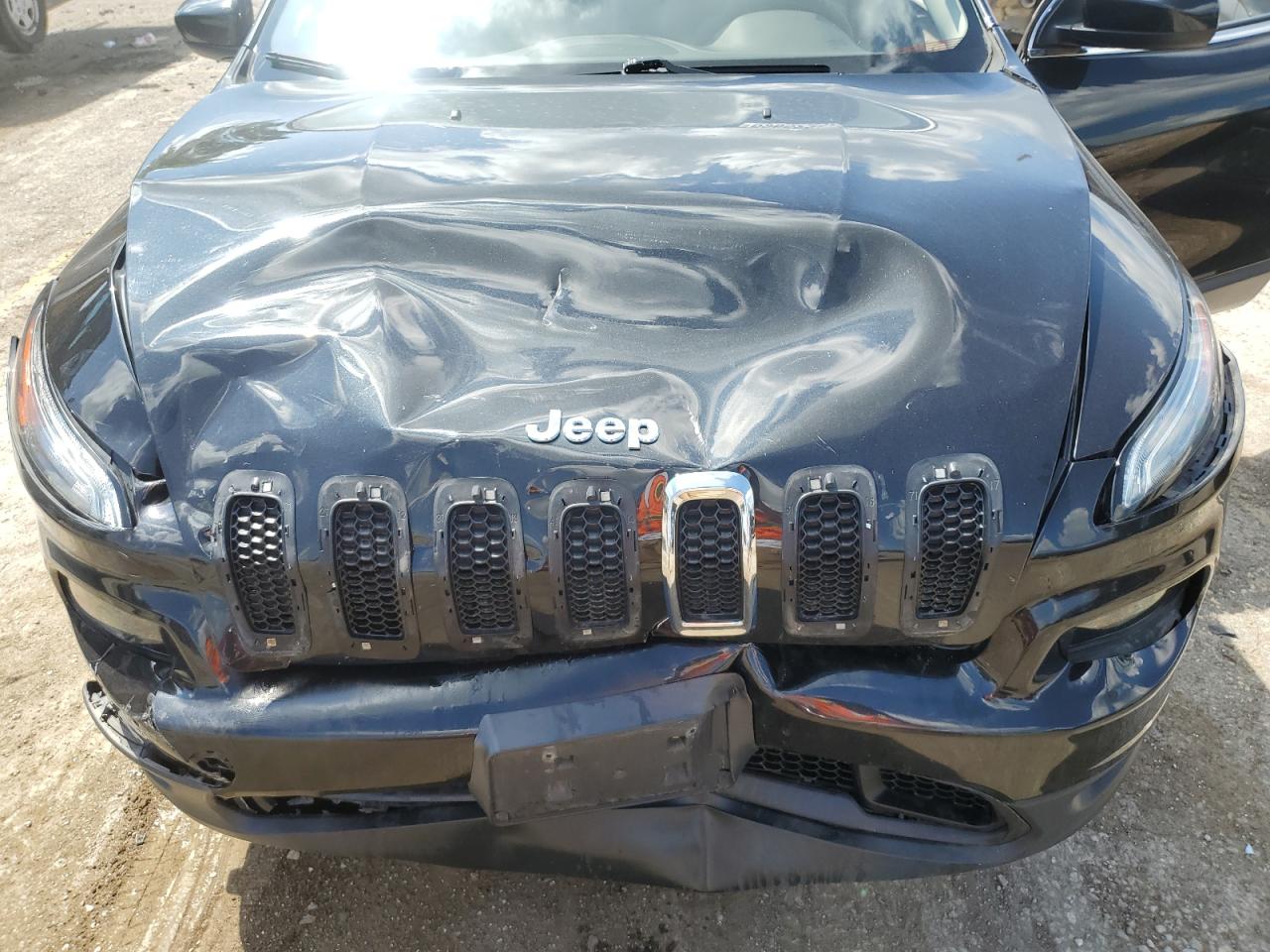 2015 Jeep Cherokee Latitude VIN: 1C4PJMCS3FW552405 Lot: 69652355