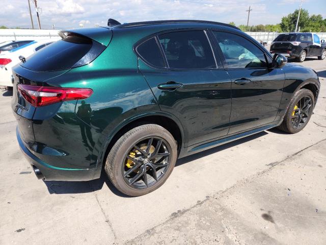  ALFA ROMEO STELVIO 2020 Зеленый