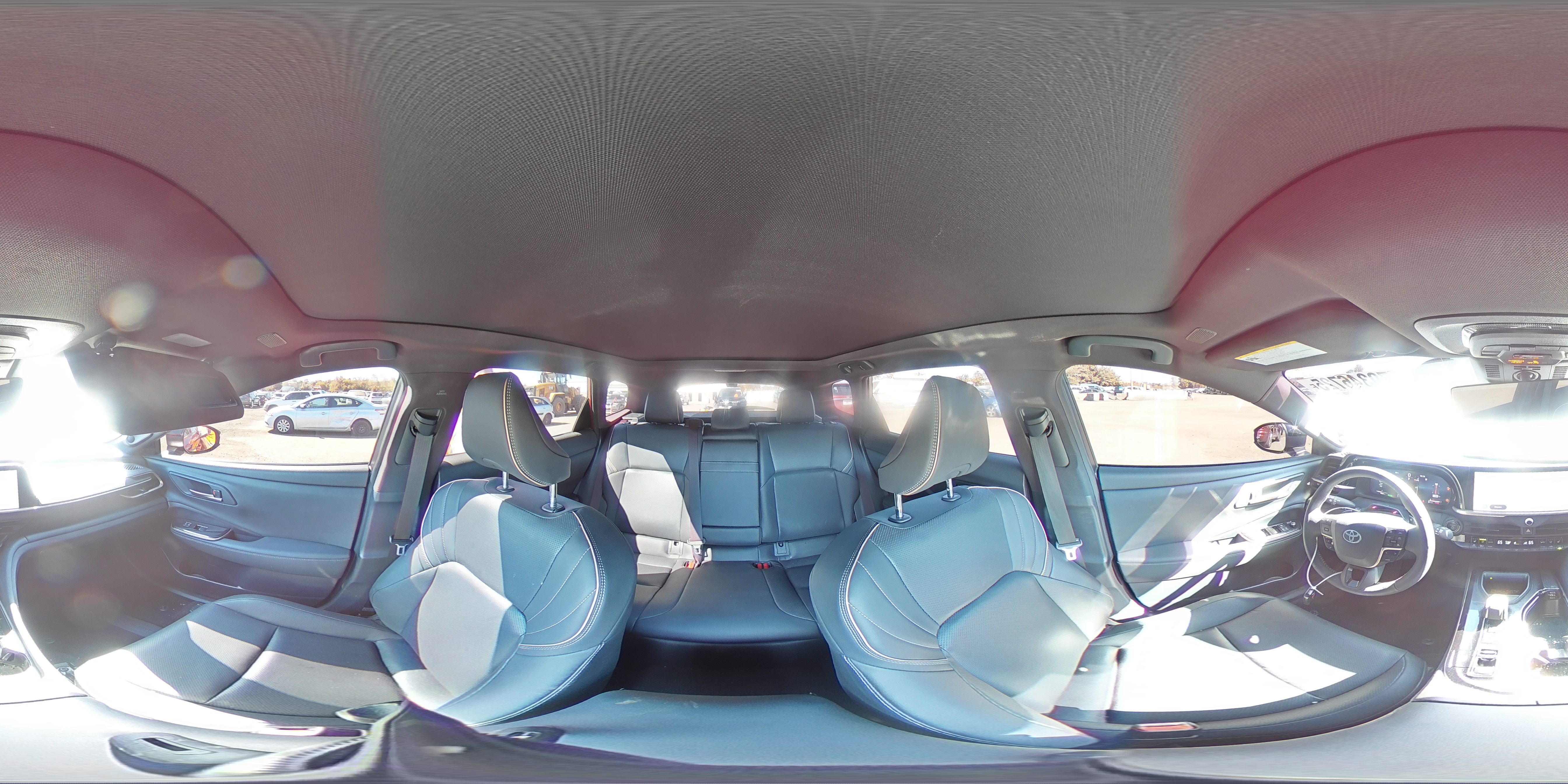 2025 Toyota Crown Signia Xle VIN: JTDACAAJ4S3002148 Lot: 70346725