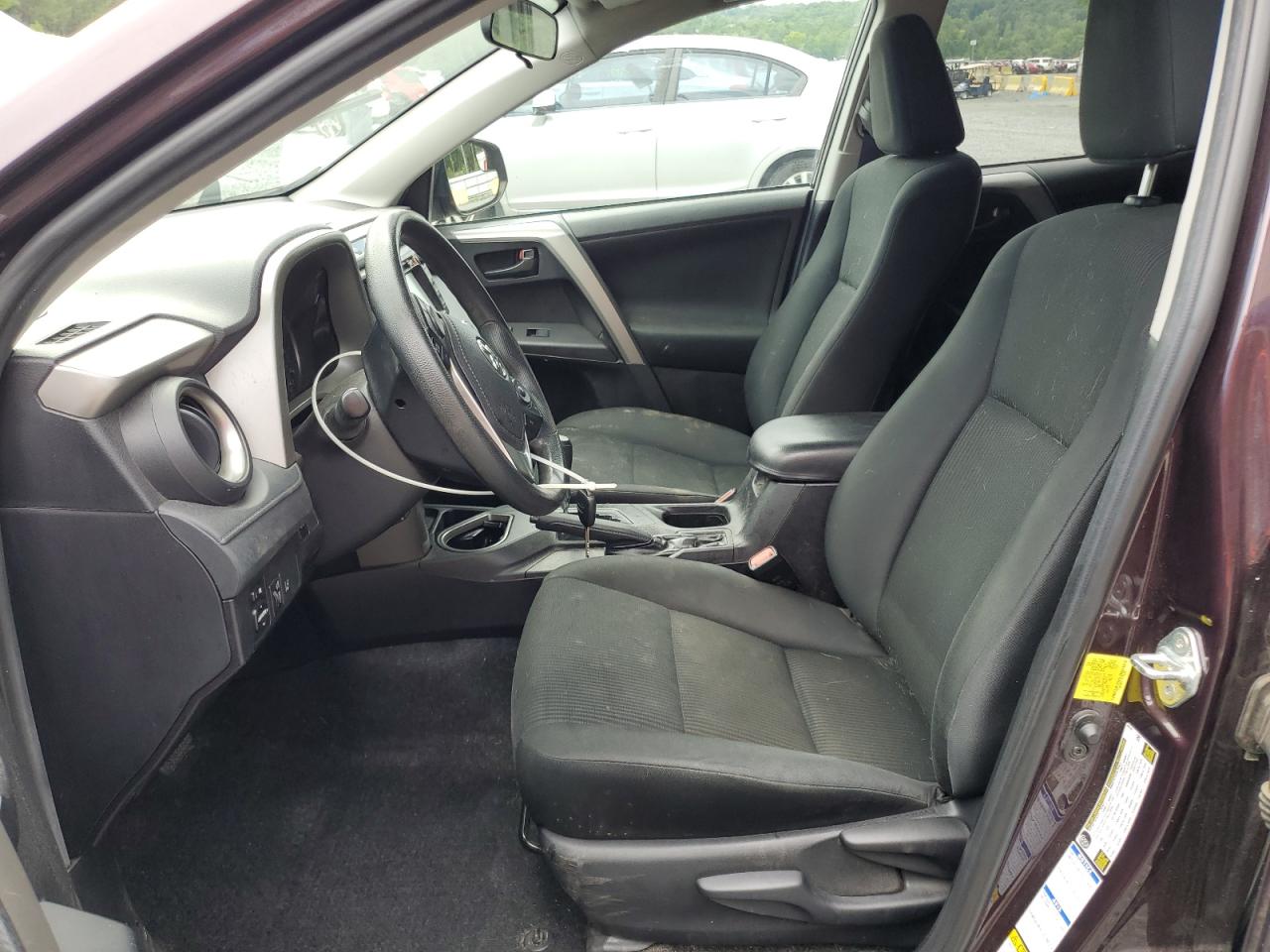 2018 Toyota Rav4 Le VIN: 2T3BFREV0JW731265 Lot: 68126955