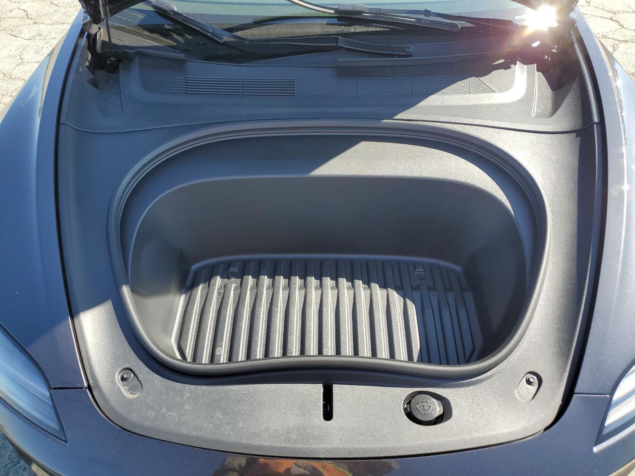 2025 Tesla Model 3 VIN: 5YJ3E1EA4SF937105 Lot: 70728305