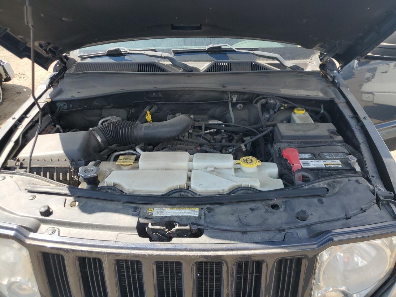 2008 Jeep Liberty Sport VIN: 1J8GP28K78W203786 Lot: 70452785