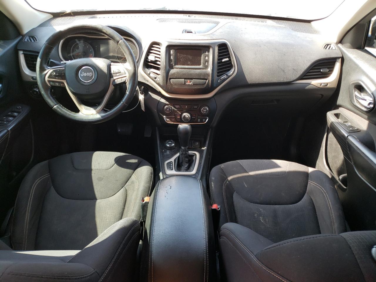 2015 Jeep Cherokee Latitude VIN: 1C4PJMCB3FW749526 Lot: 70626855