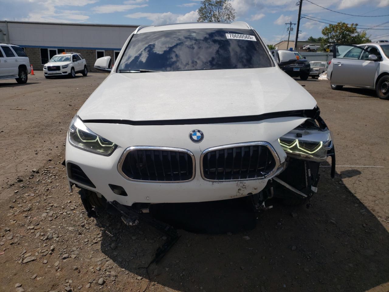 Фото: WBXYJ1C01M5T03270