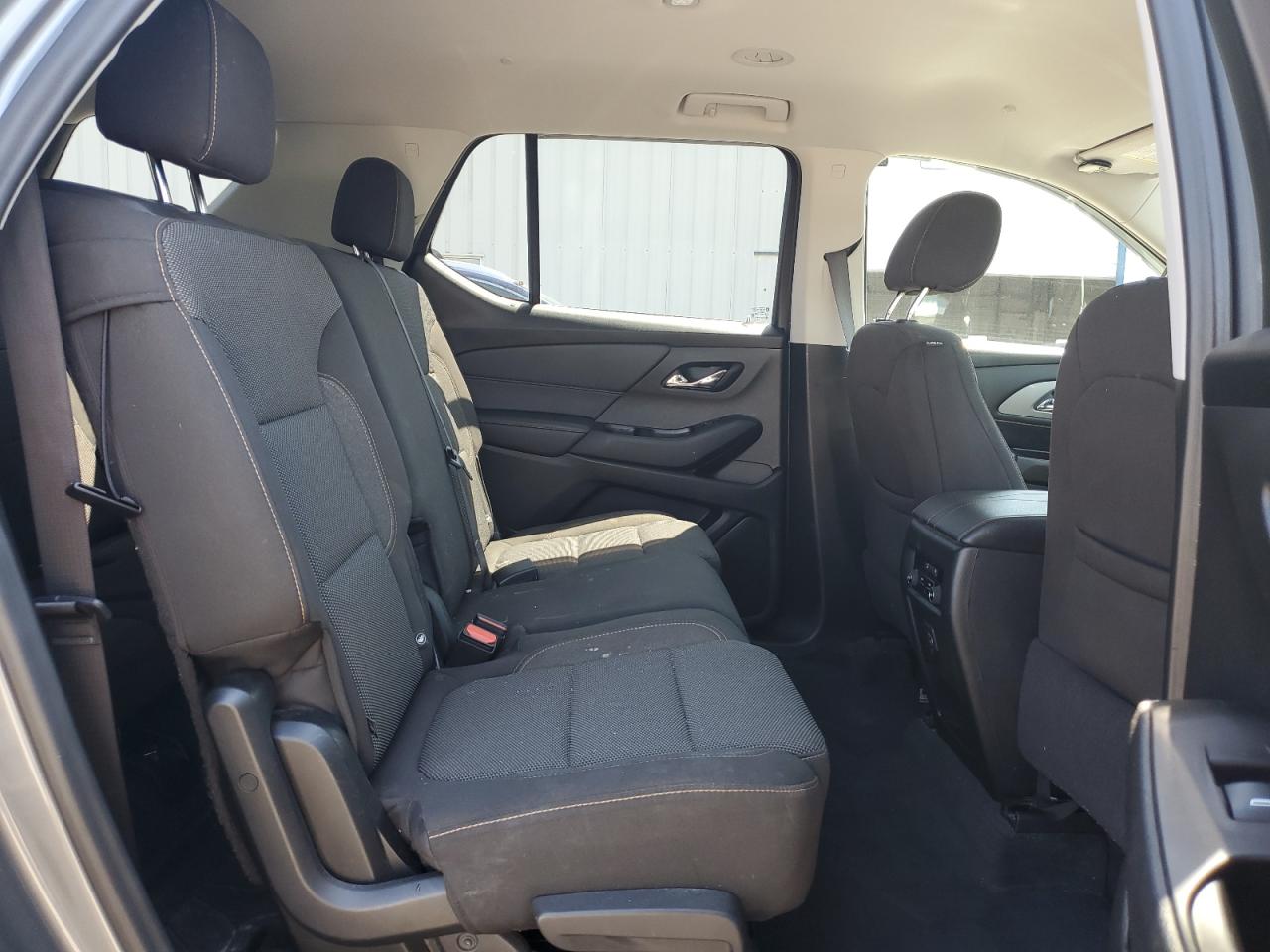 2020 Chevrolet Traverse Ls VIN: 1GNERFKW2LJ157650 Lot: 70367345