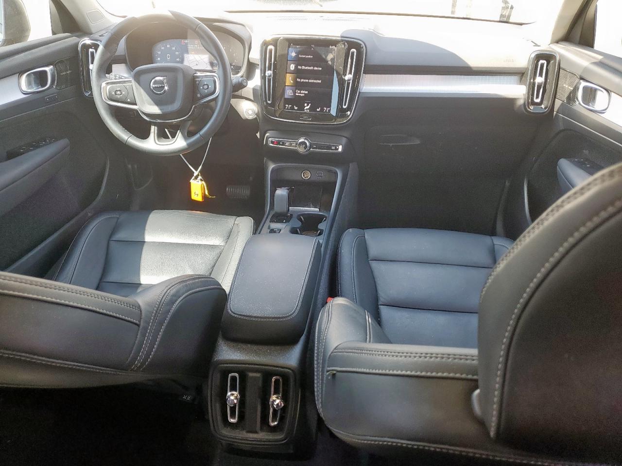 2022 Volvo Xc40 T5 Momentum VIN: YV4162UK7N2681552 Lot: 67383405