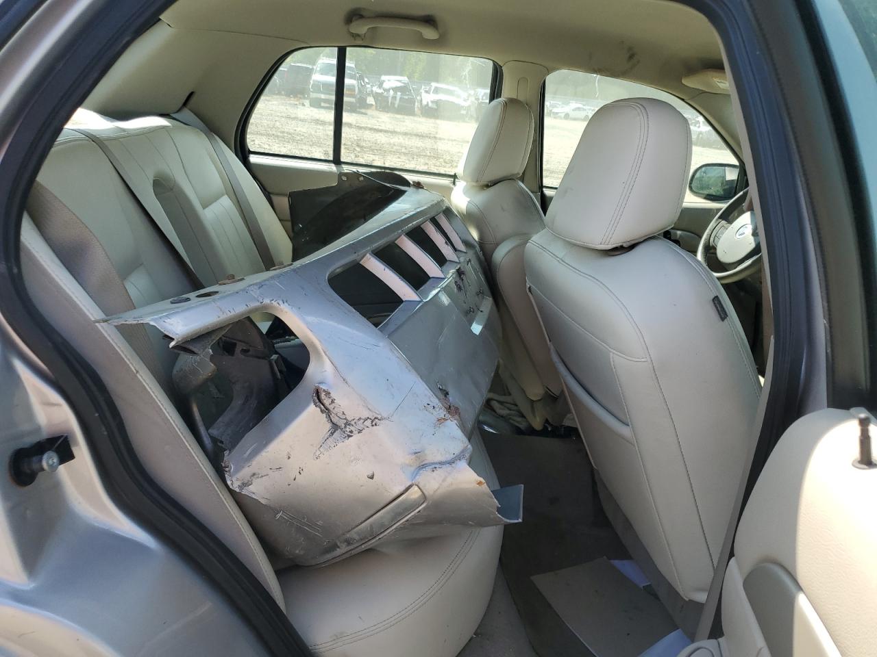 2008 Mercury Grand Marquis Ls VIN: 2MEHM75V58X627972 Lot: 69690615