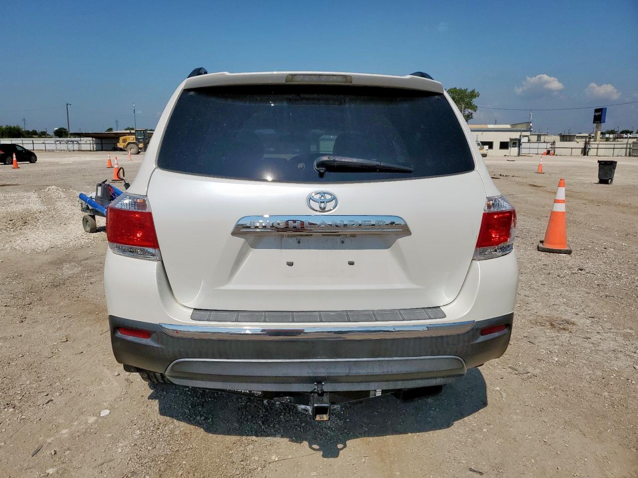 2012 Toyota Highlander Base VIN: 5TDZK3EHXCS084637 Lot: 70377485