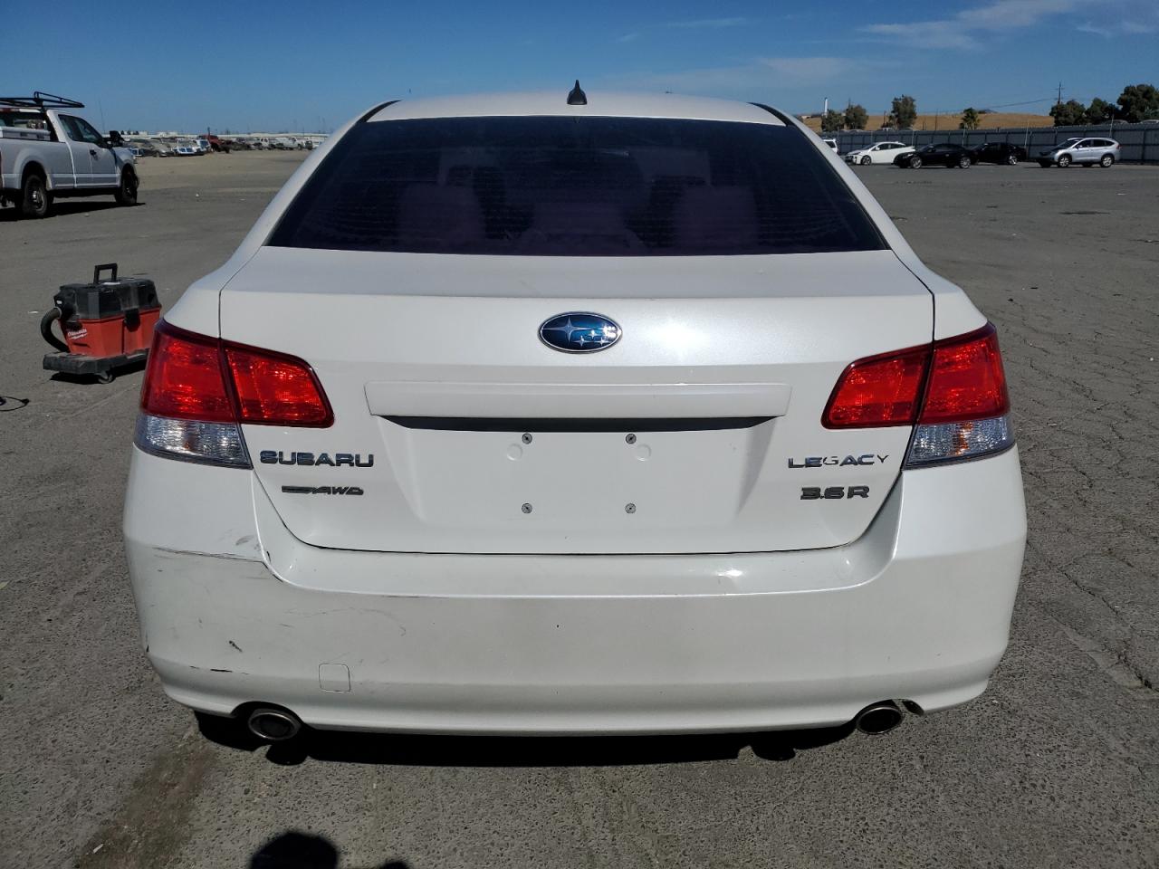 4S3BMDK63C2018619 2012 Subaru Legacy 3.6R Limited