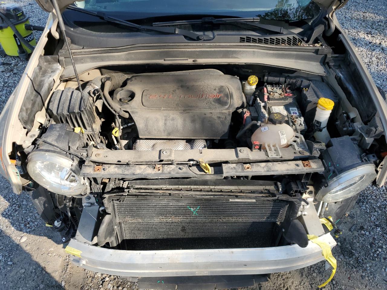 2015 Jeep Renegade Latitude VIN: ZACCJABT4FPB90959 Lot: 85255715