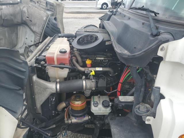 2017 FREIGHTLINER CASCADIA 113   