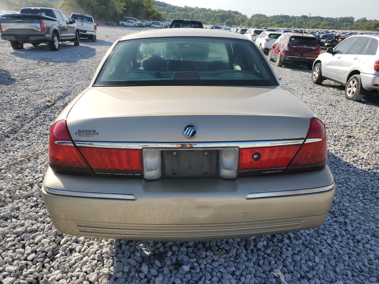 2000 Mercury Grand Marquis Gs VIN: 2MEFM74W0YX702109 Lot: 70818385