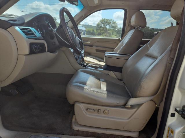 Parquets CADILLAC ESCALADE 2013 Kremowy