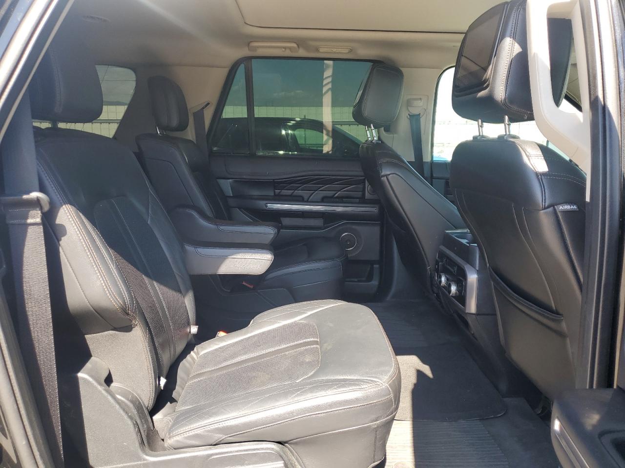 2018 Ford Expedition Max Platinum VIN: 1FMJK1MT0JEA16093 Lot: 68659845