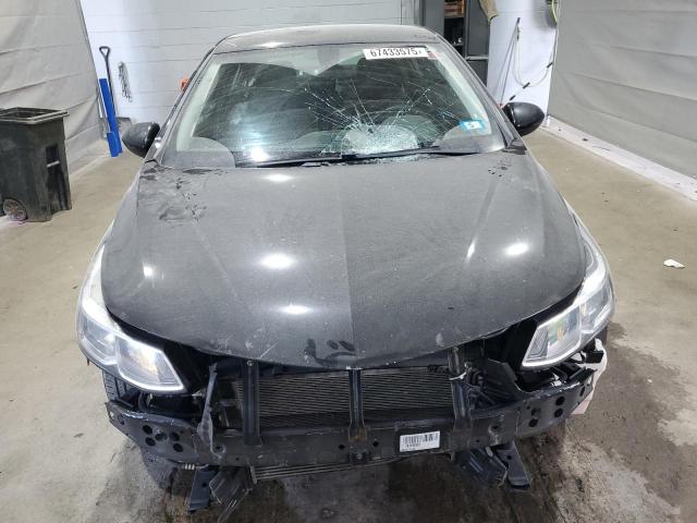  CHEVROLET CRUZE 2018 Czarny