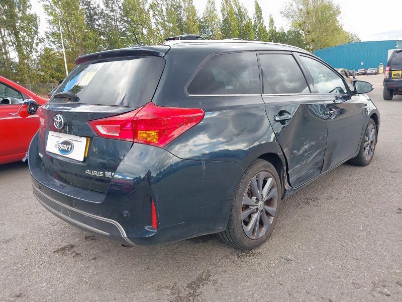 2015 TOYOTA AURIS EXCEL
