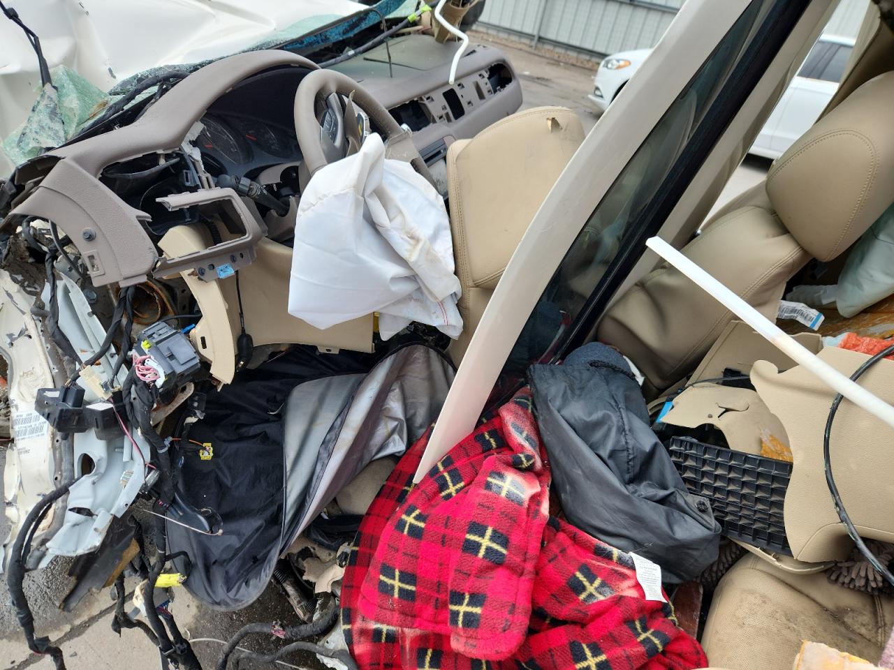 2012 Chevrolet Suburban K1500 Ltz VIN: 1GNSKKE76CR281992 Lot: 70057555