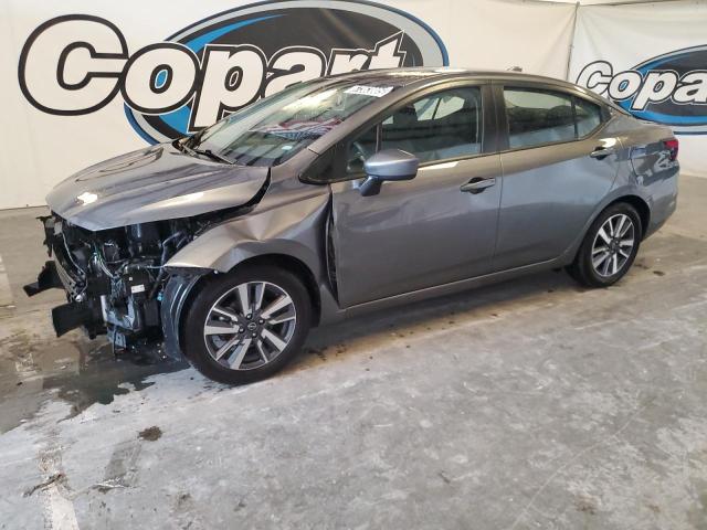  NISSAN VERSA 2023 Szary